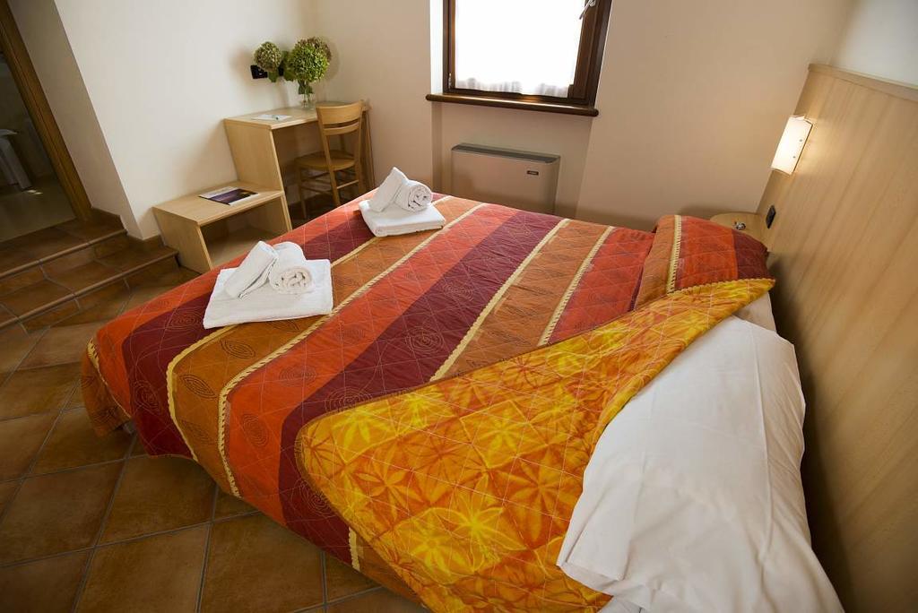غارْدا Residence Corte Camaldoli المظهر الخارجي الصورة