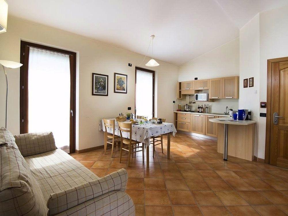 غارْدا Residence Corte Camaldoli المظهر الخارجي الصورة