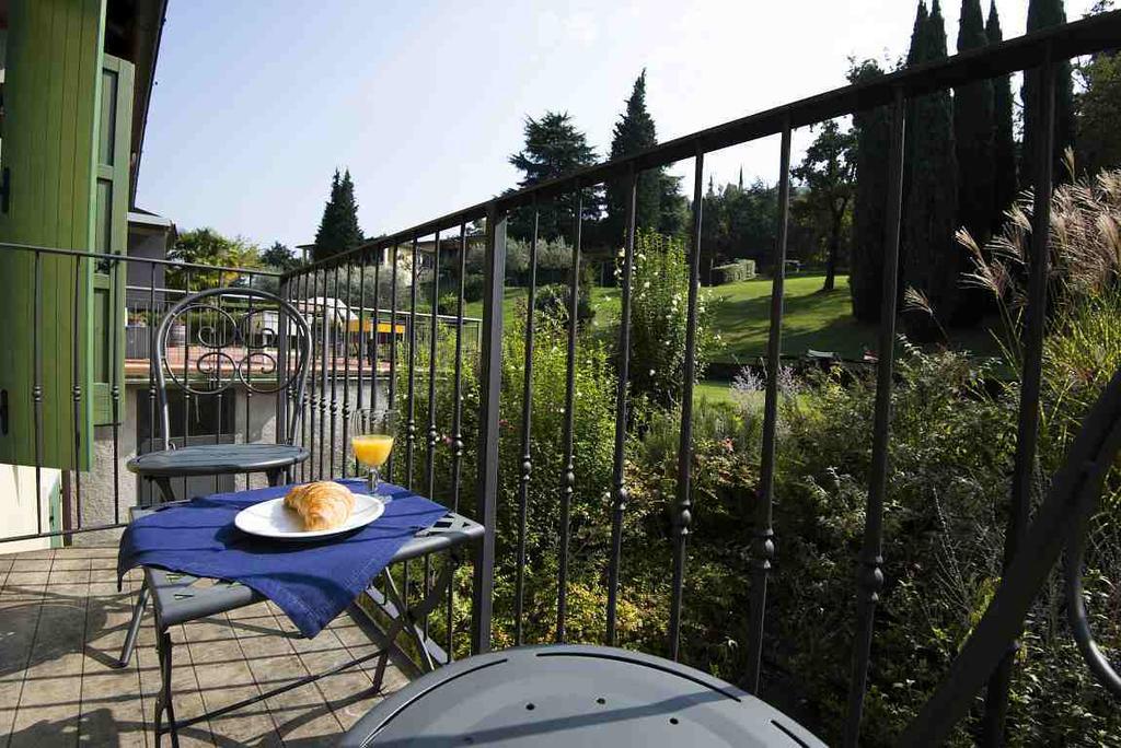 غارْدا Residence Corte Camaldoli الغرفة الصورة
