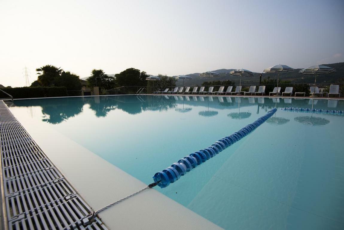 غارْدا Residence Corte Camaldoli المظهر الخارجي الصورة